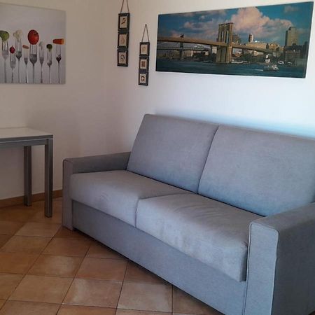 Appartamento In Residence Fronte Mare Murta Maria Bagian luar foto