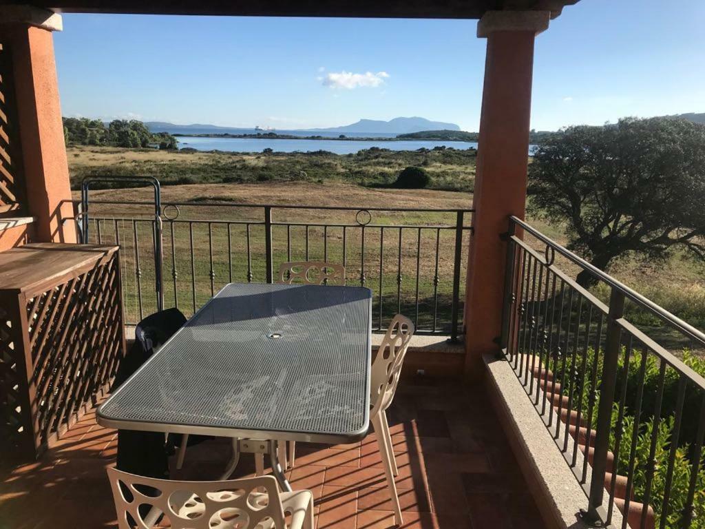 Appartamento In Residence Fronte Mare Murta Maria Bagian luar foto